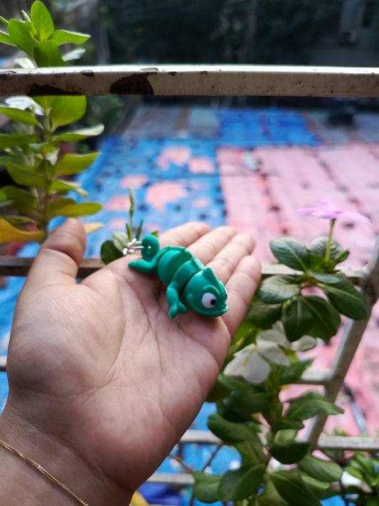 Chameleon keychain