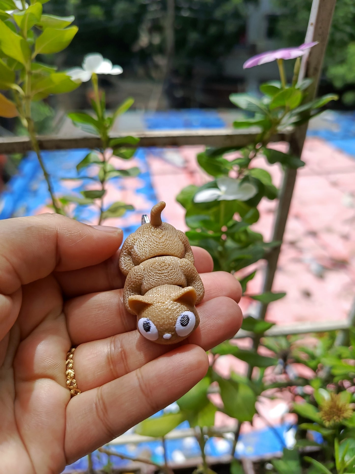 Knitted cat keychain