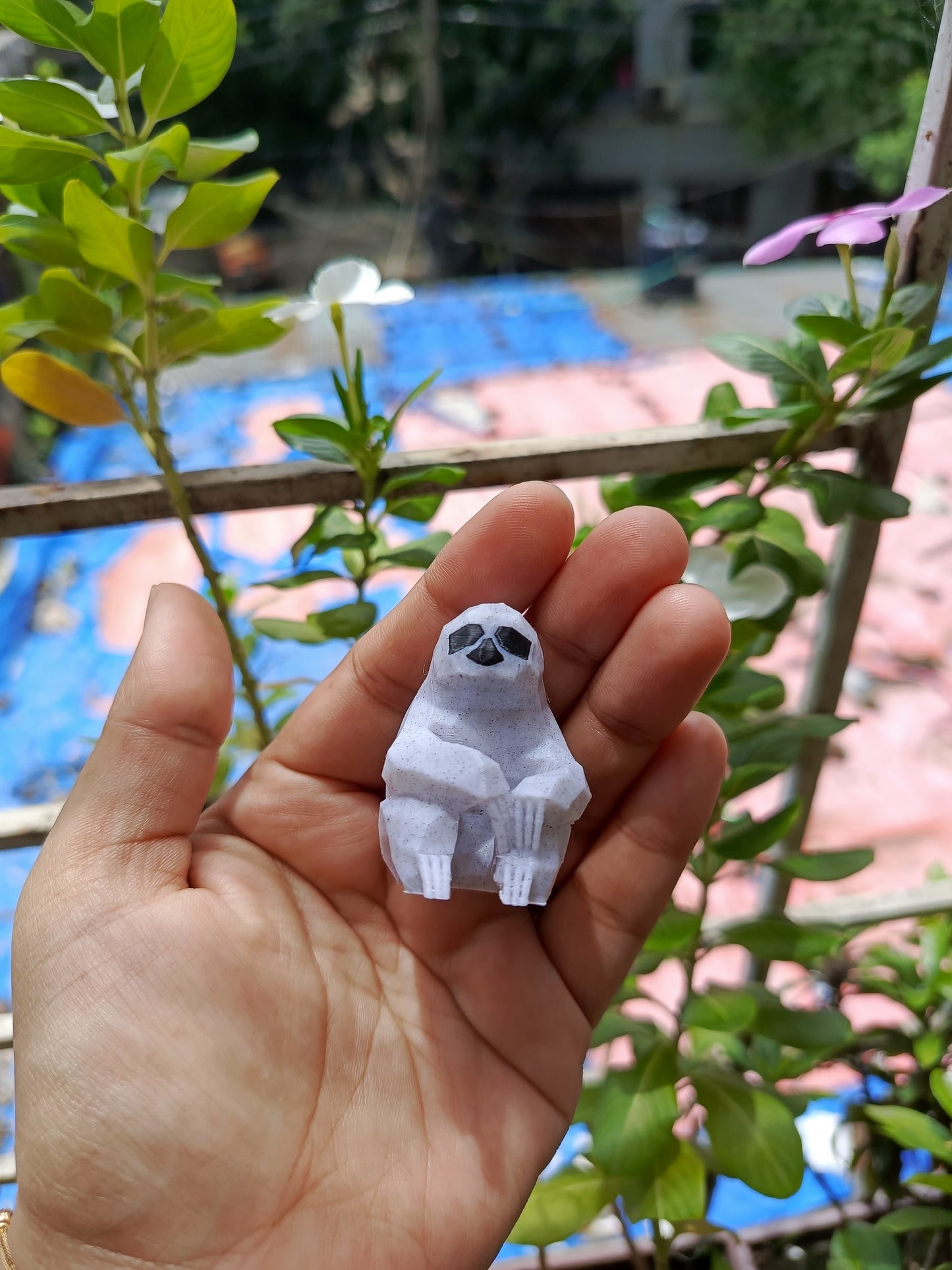 Marble sloth keychain