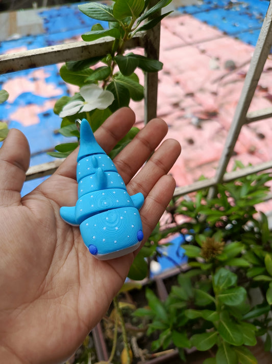 Open mouth whale keychain