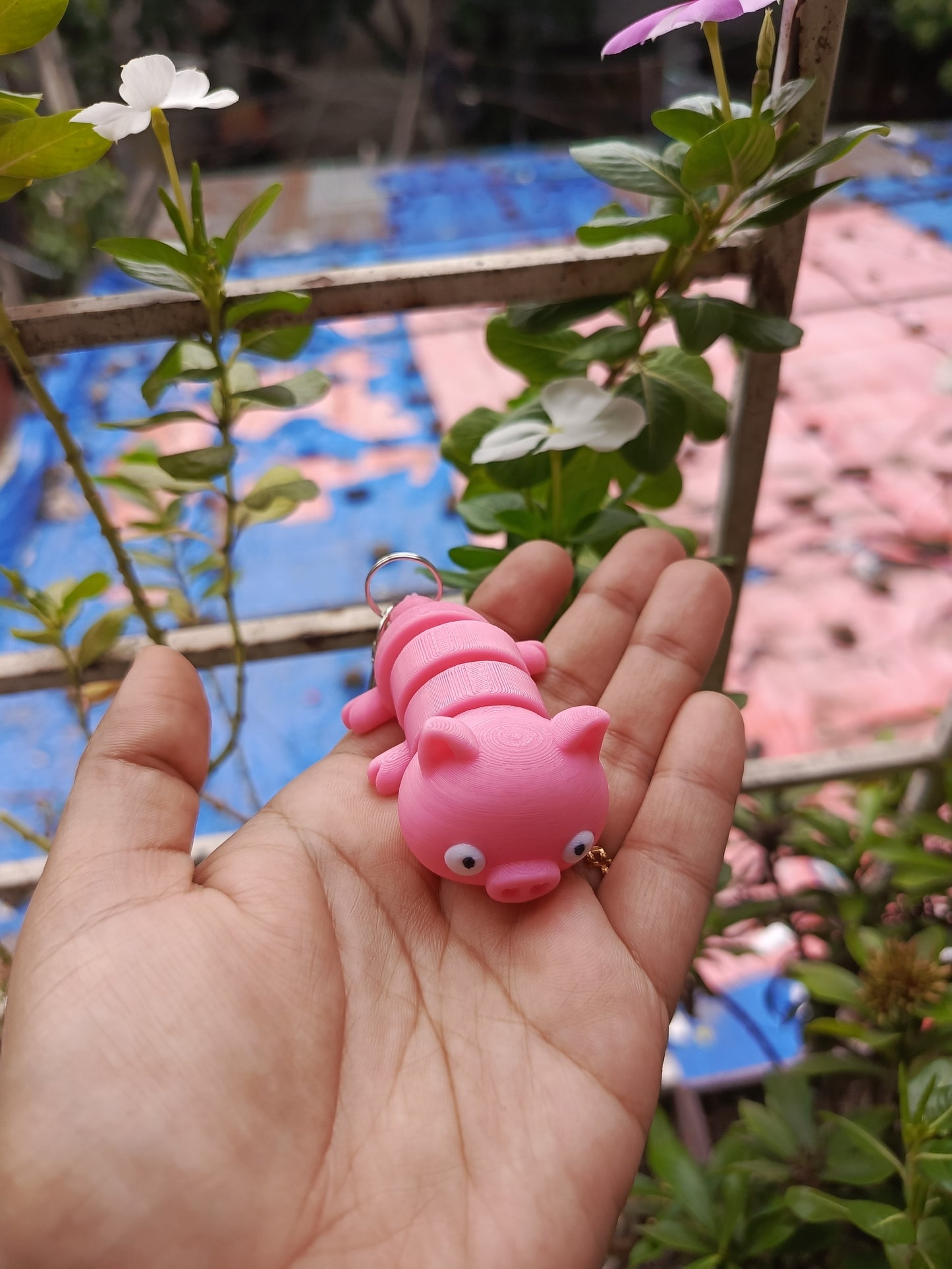 Pig with white eyes keychain