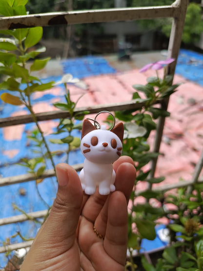 Cat, white keychain