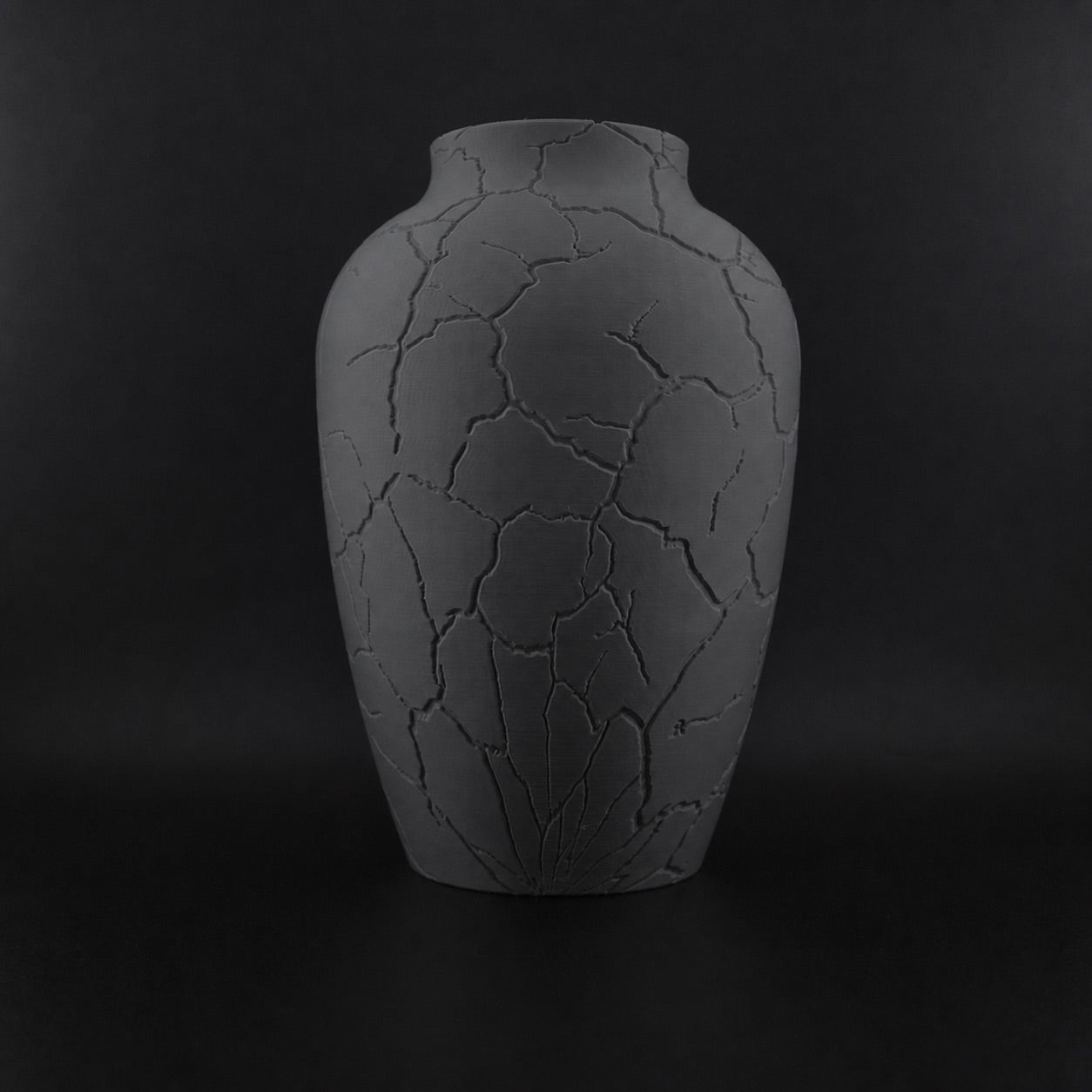 Broken Vase Ashen Concrete
