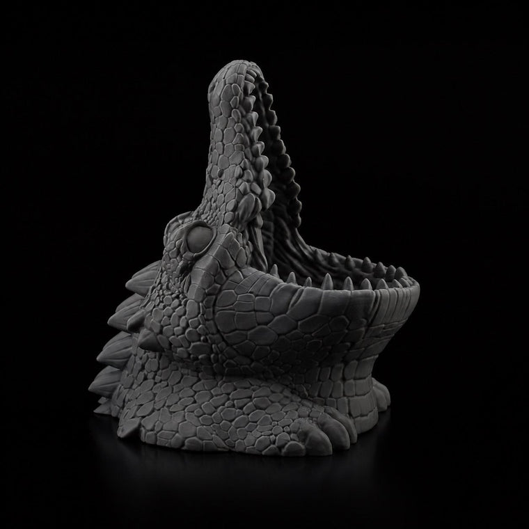 Crocodile Pen Holder in Ashen Concrete