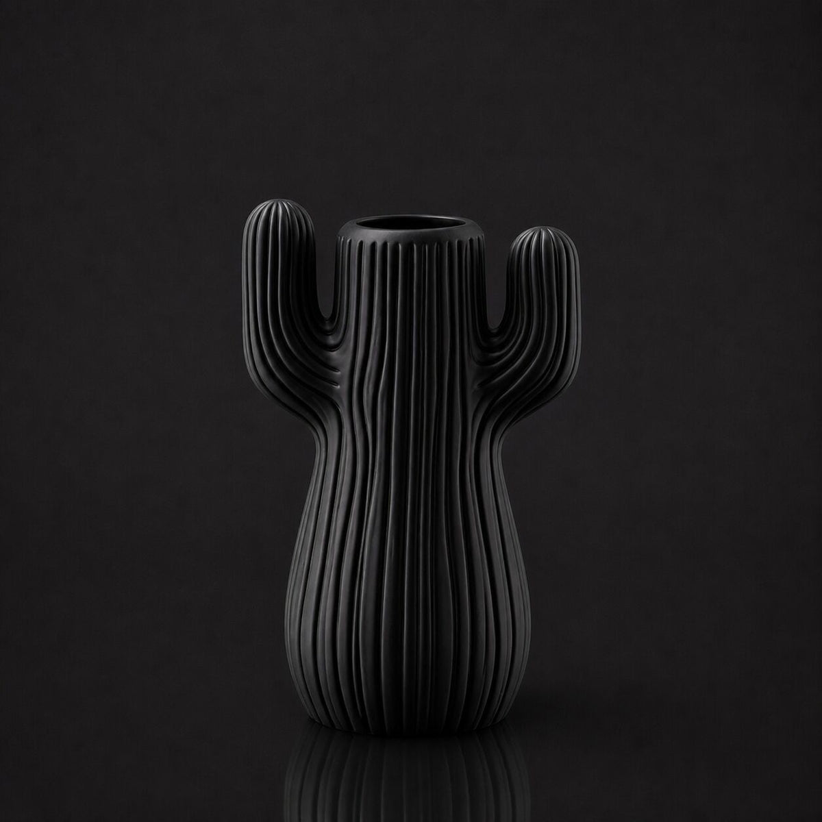 Desert Cactus Charm Vase Black