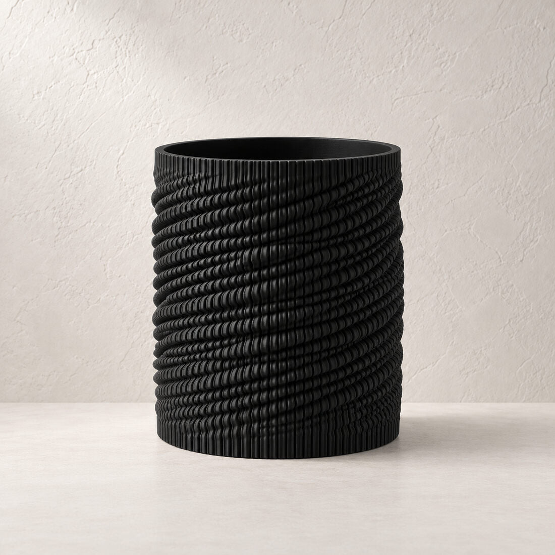 Emberweave Planter in Black