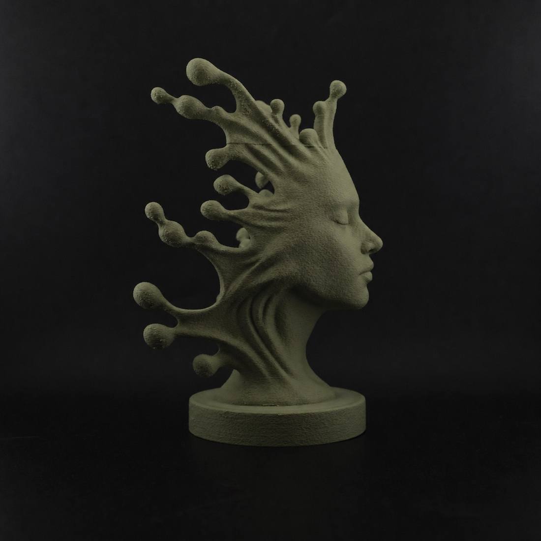 Fluid Mind in Dark Green finish