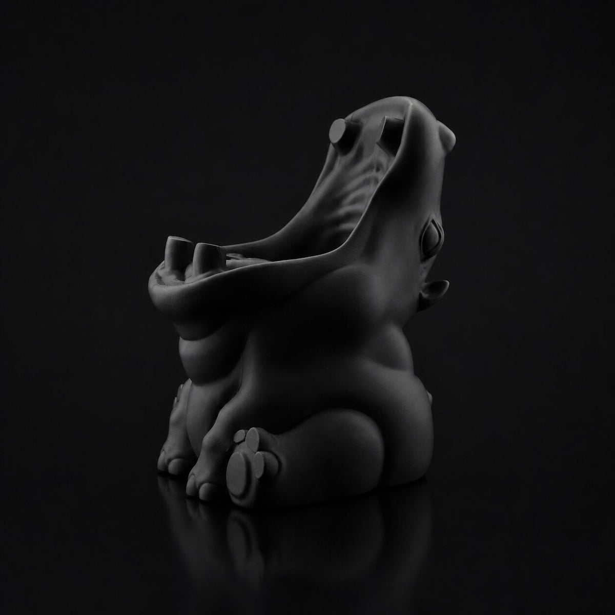 Hippo Pen Holder in Black