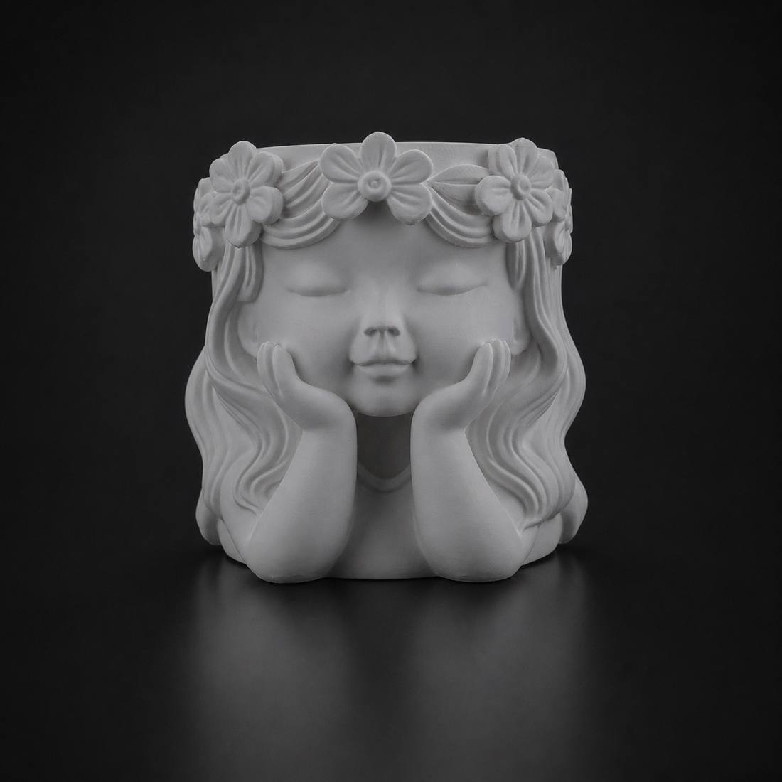 Little Girl Planter (Only pot) Gray