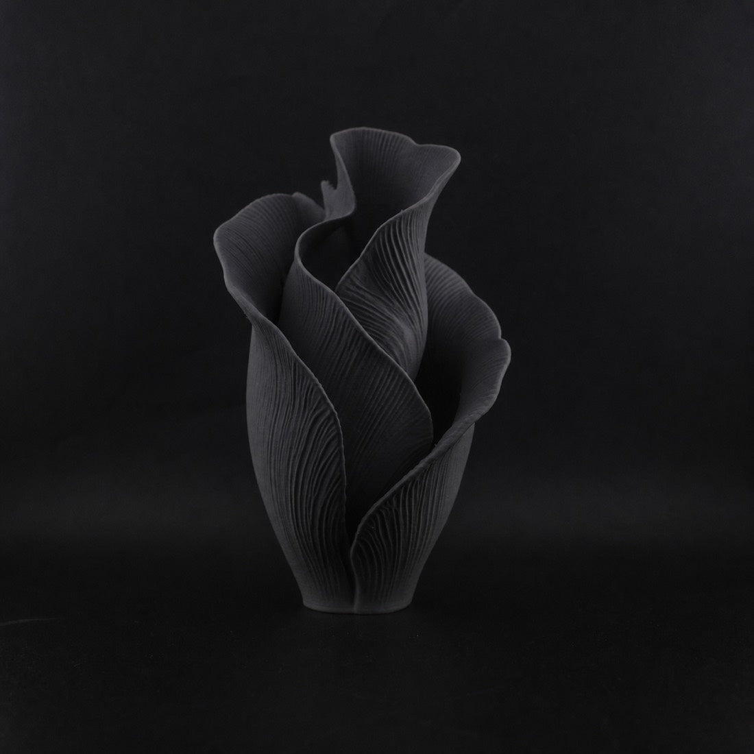Petal Sculpture Black