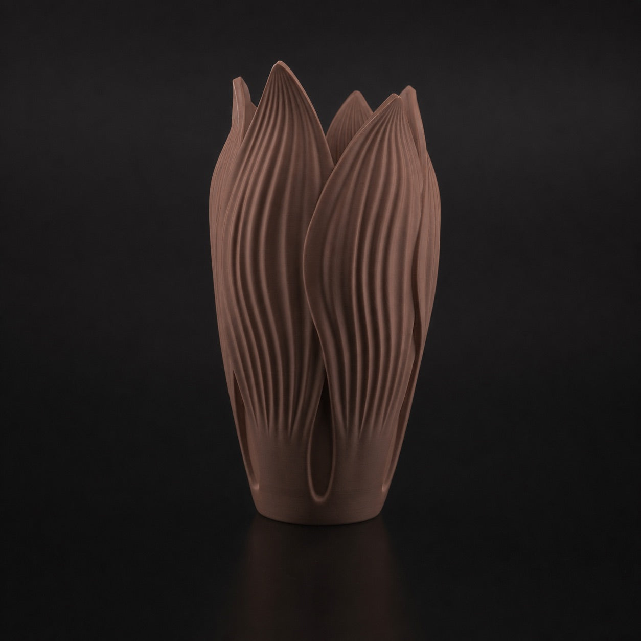 Petal Vase cocoa-brown