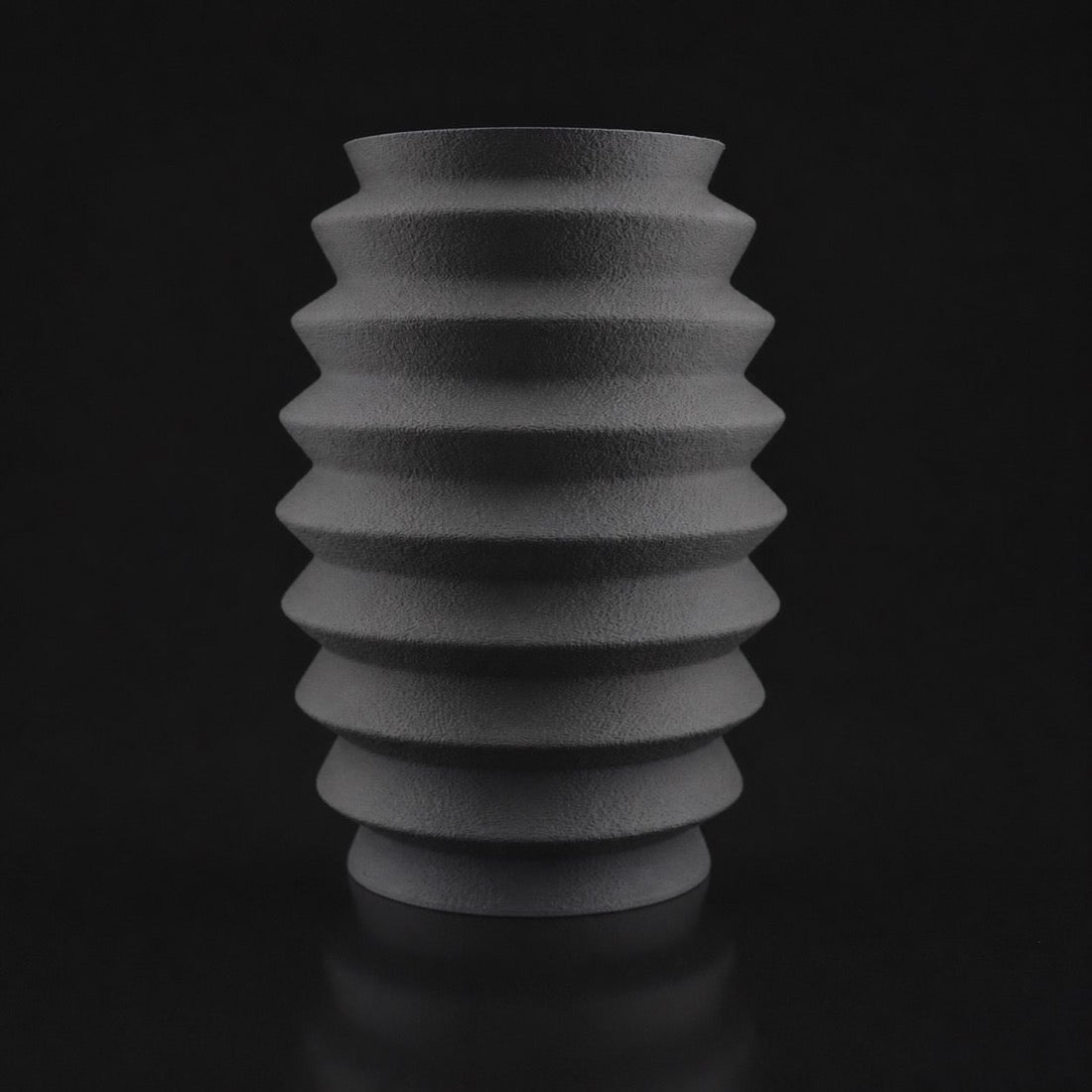 Ripple Vase in Ashen Concrete finish