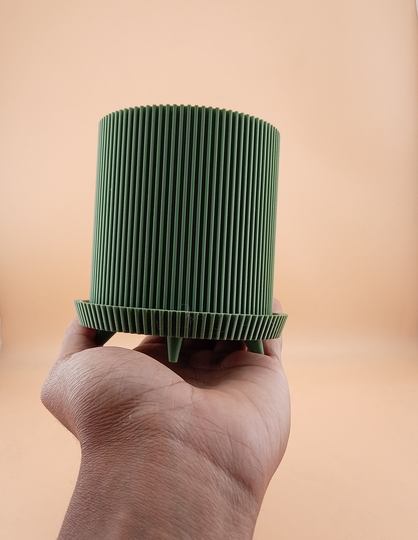 Ribbed Planter Pot with Legs (Only pot)