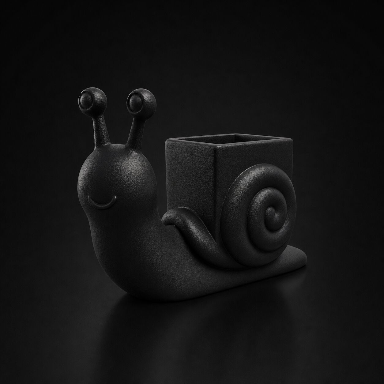 Snail Pen Holder in Black