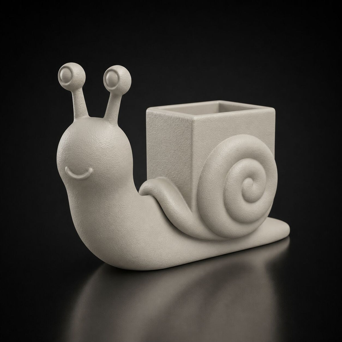 Snail Pen Holder in Bone White