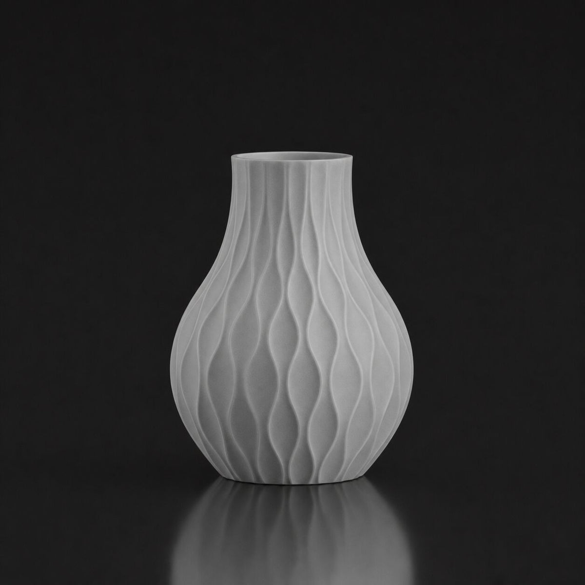Wavy vase Gray
