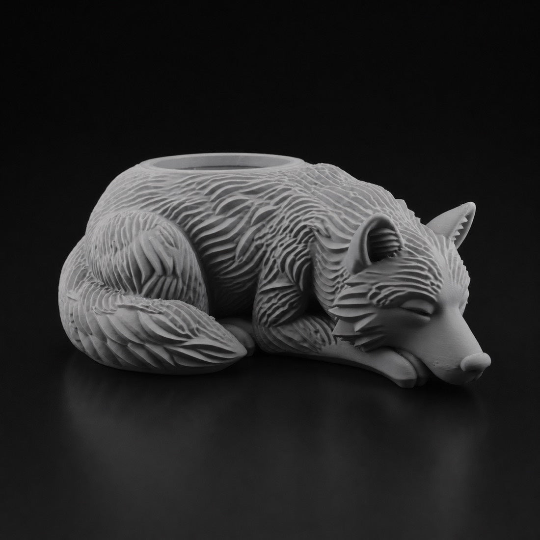 Wolf Planter in Gray finish